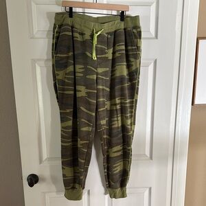 Alternative Apparel Contrast Camouflage Neon Jogger Pants / Sweatpants Camo Neon